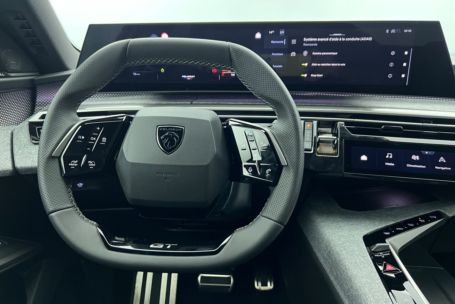 PEUGEOT 3008 SUV Hybride Essence