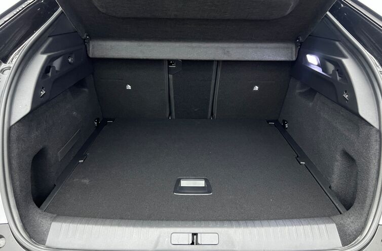 PEUGEOT 3008 SUV Hybride Essence