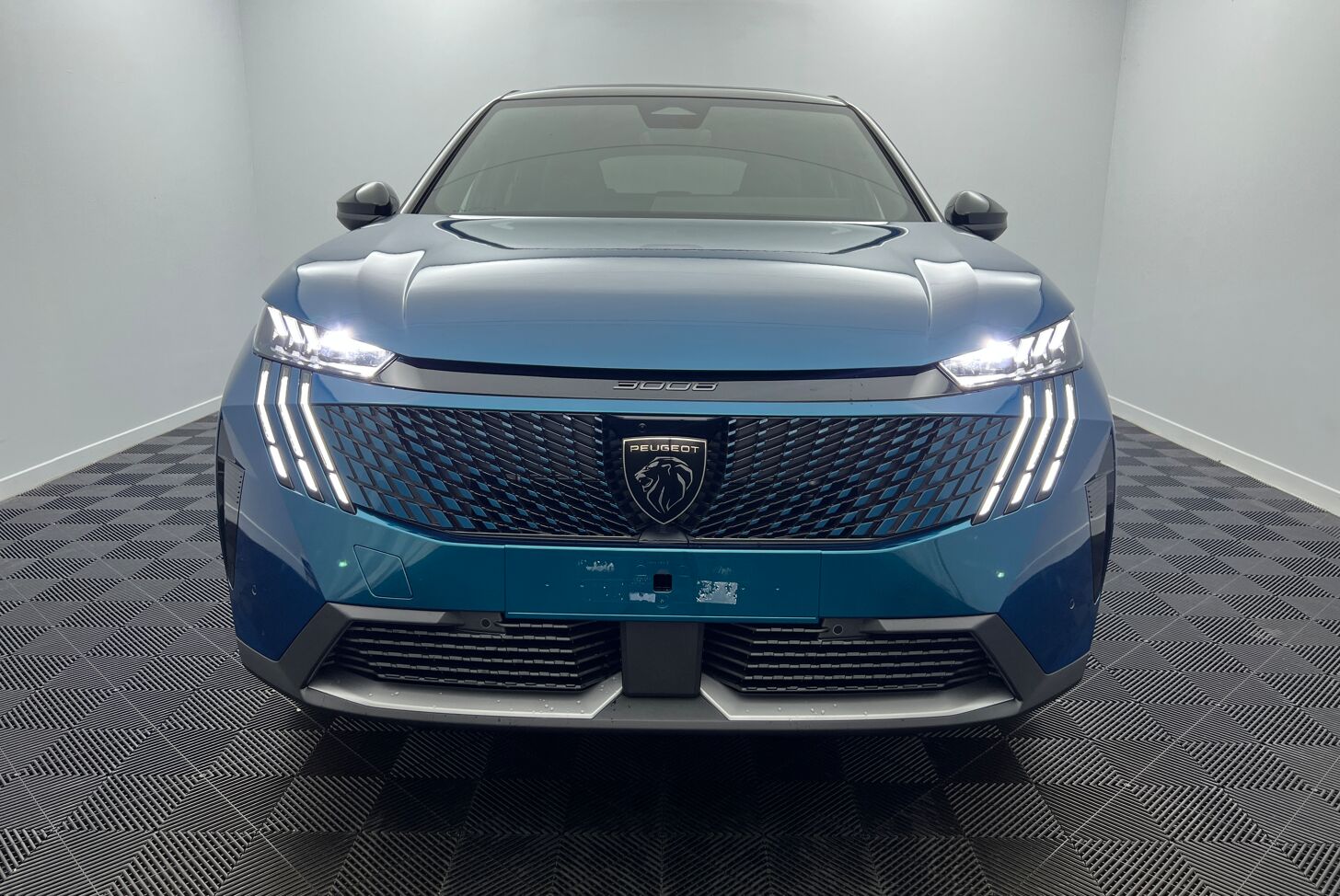 PEUGEOT 3008 SUV Hybride Essence