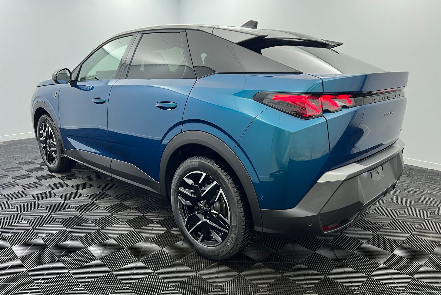 PEUGEOT 3008 SUV Hybride Essence