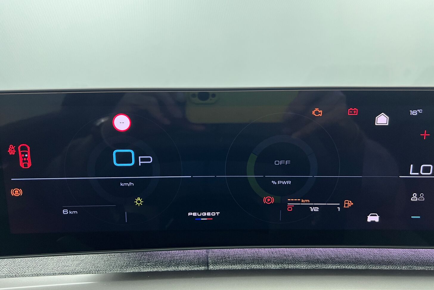 PEUGEOT 3008 SUV Hybride Essence