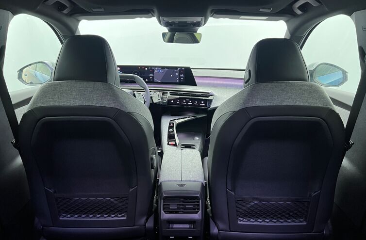 PEUGEOT 3008 SUV Hybride Essence