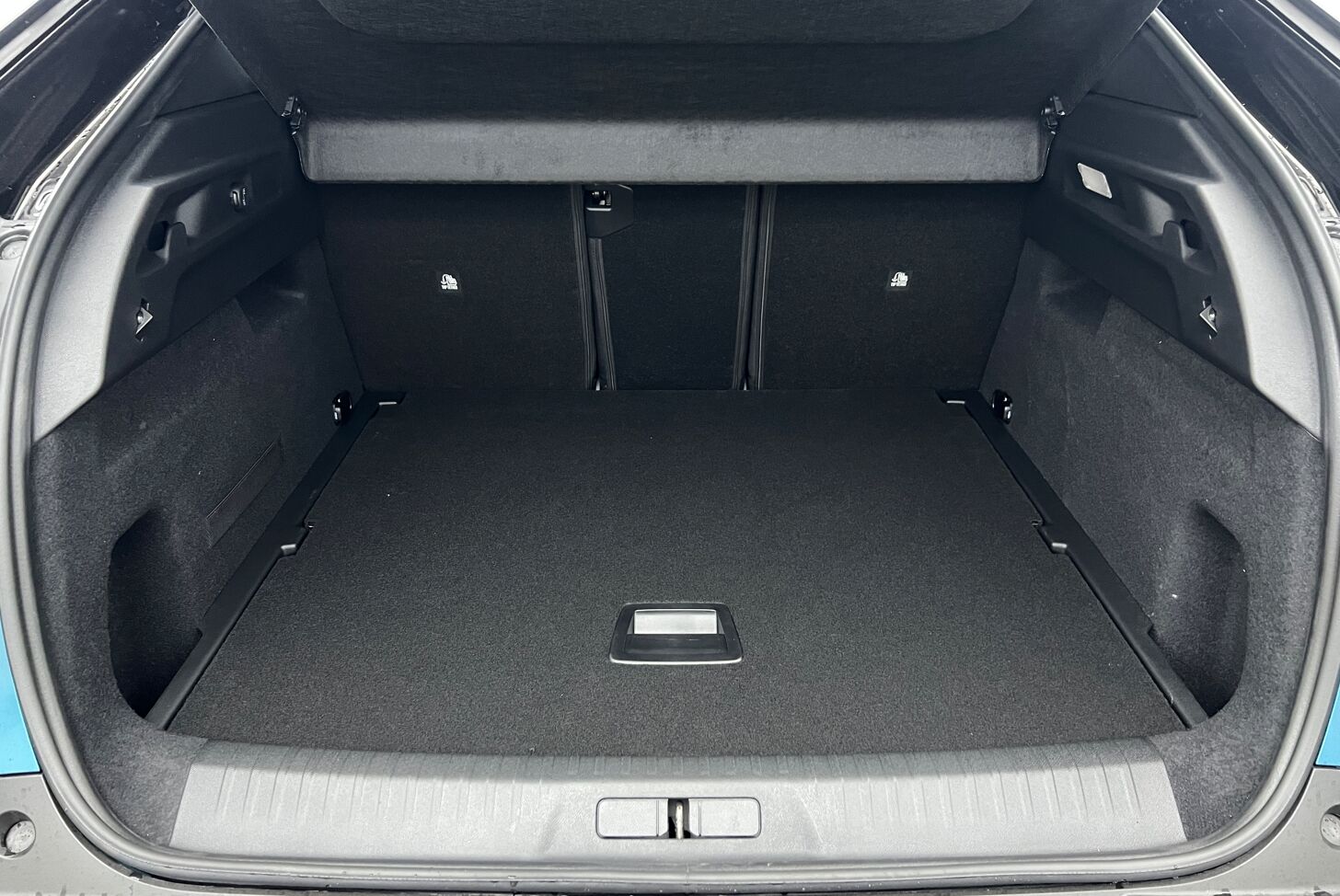 PEUGEOT 3008 SUV Hybride Essence