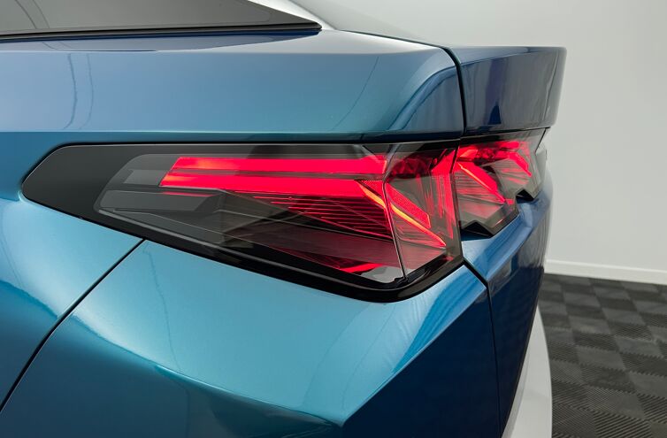 PEUGEOT 3008 SUV Hybride Essence