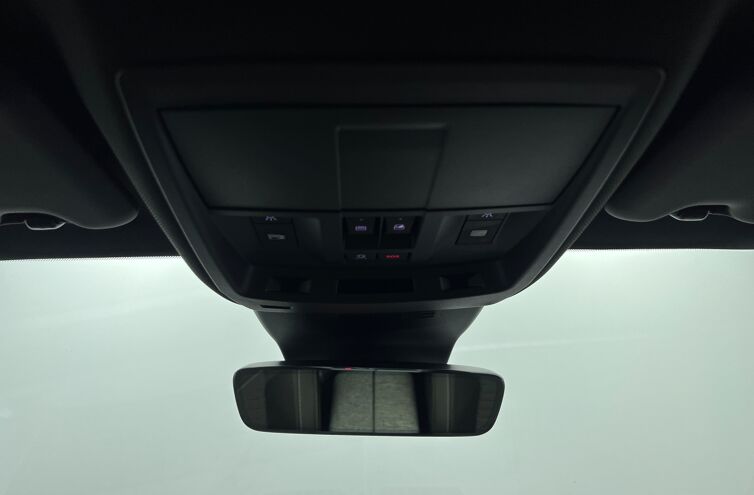 PEUGEOT 3008 SUV Hybride Essence