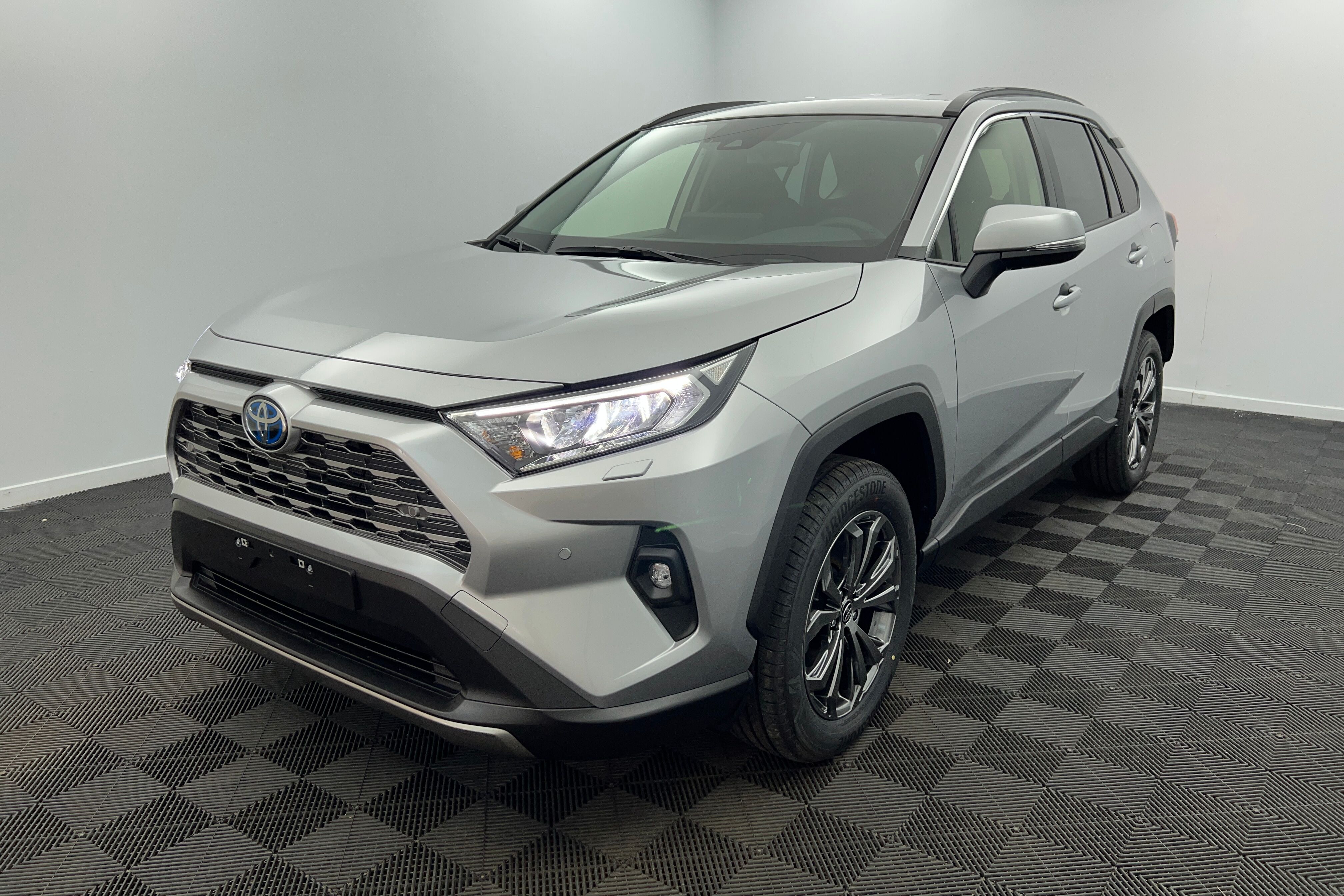 Hybride 222 ch AWD-i 30 YEARS Gris Acier avec 1350 d'quipements inclus