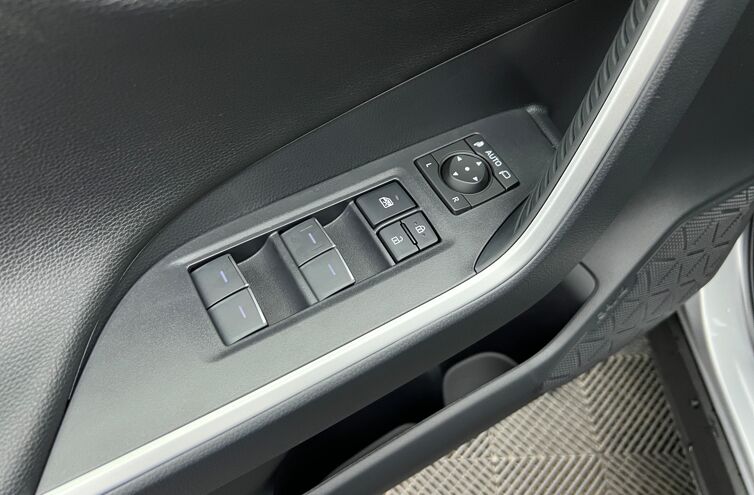 TOYOTA Rav4 SUV Hybride Essence