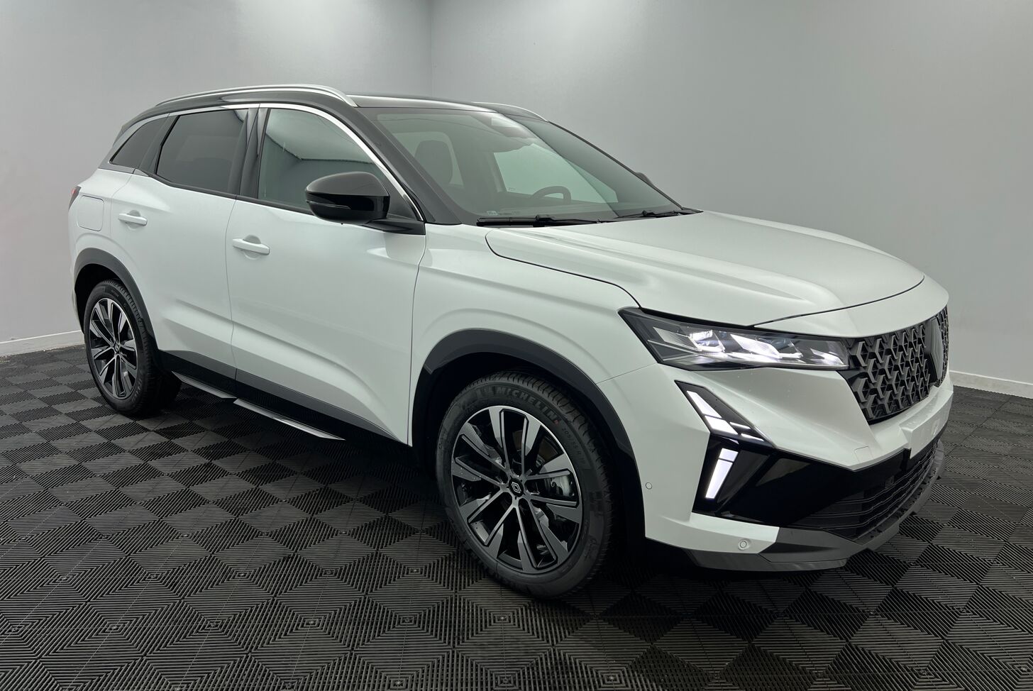 RENAULT Austral SUV Hybride Essence