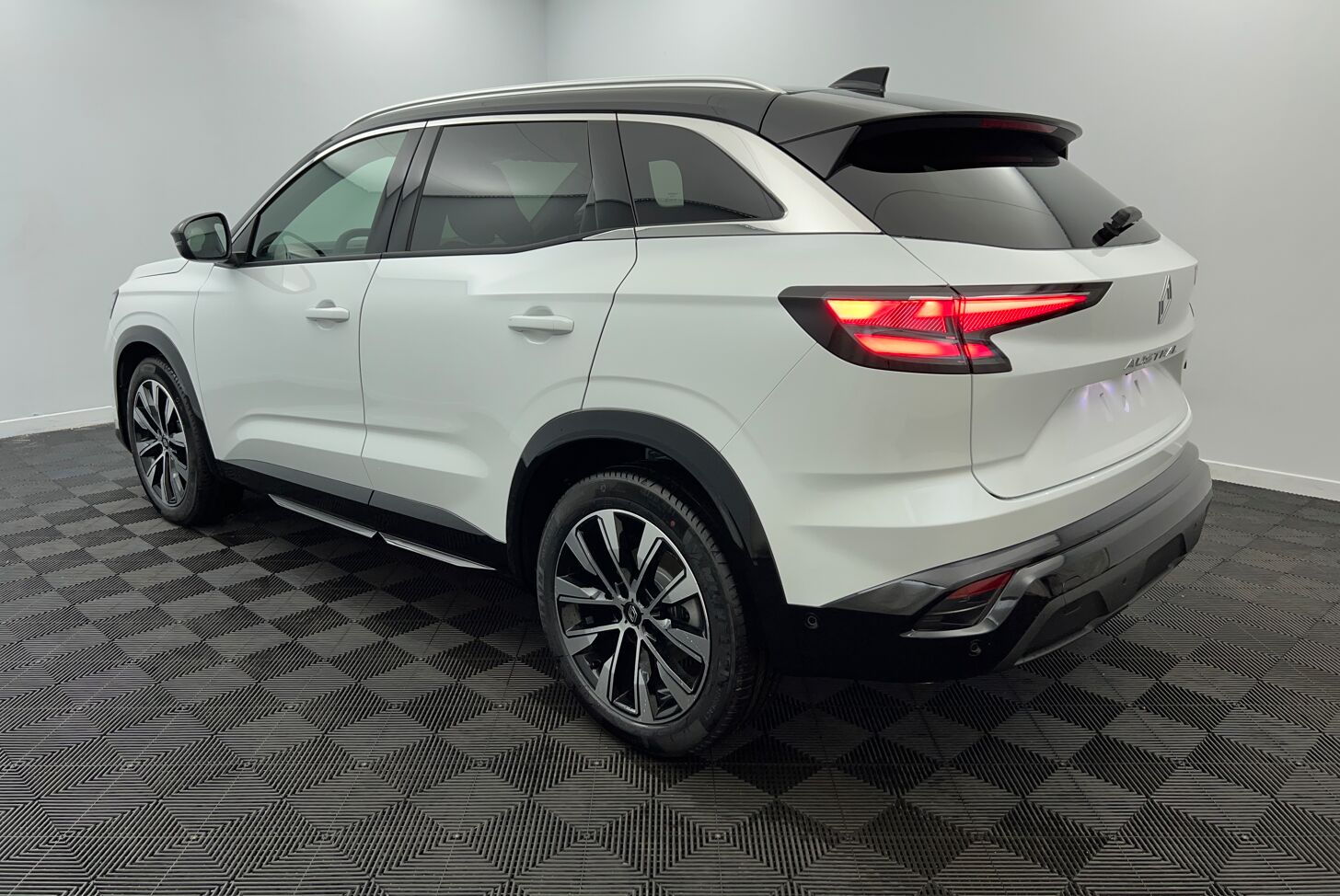 RENAULT Austral SUV Hybride Essence