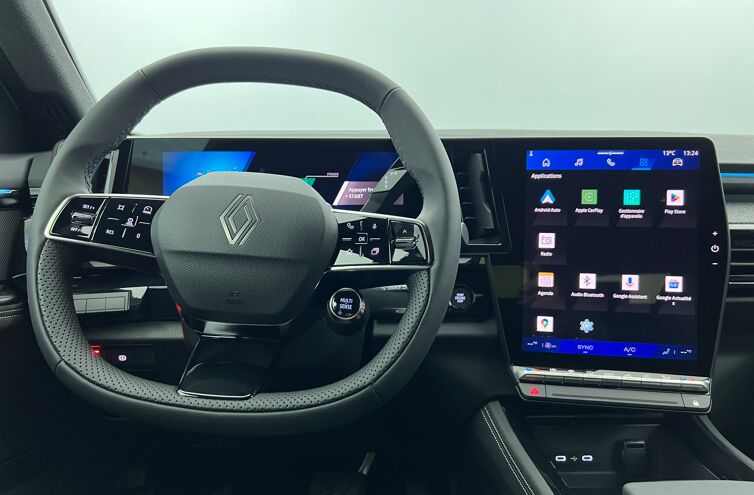 RENAULT Austral SUV Hybride Essence