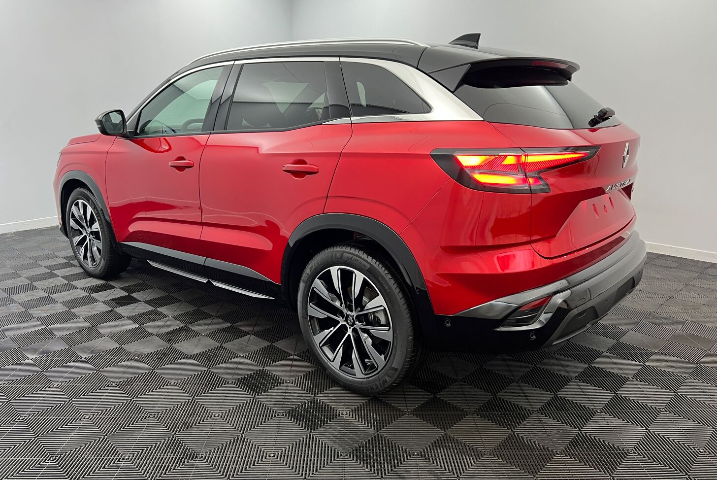 RENAULT Austral SUV Hybride Essence