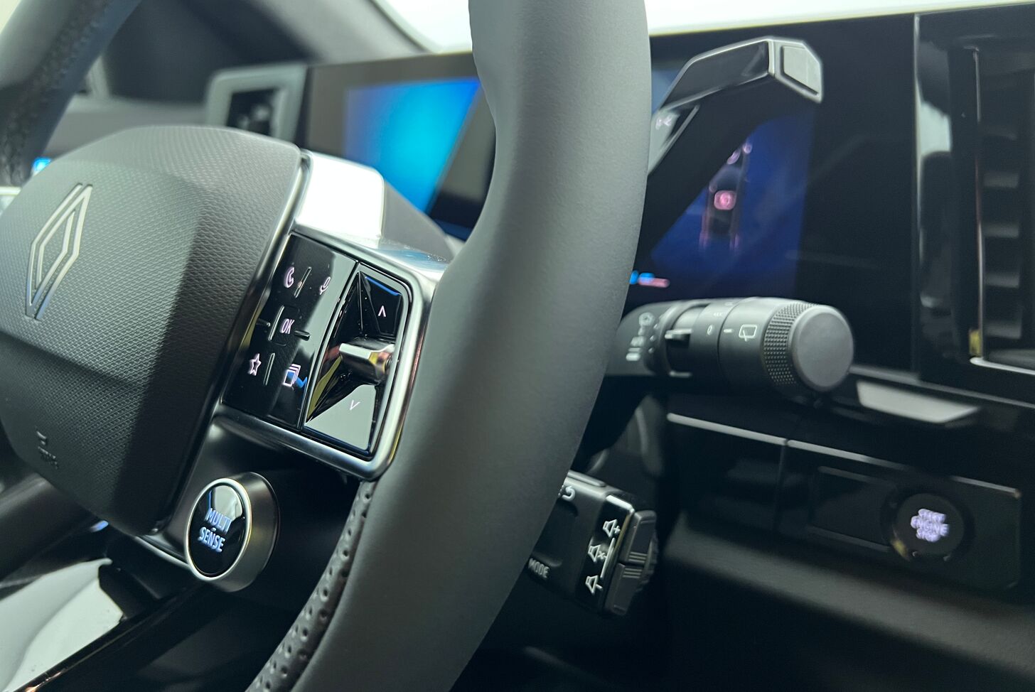 RENAULT Austral SUV Hybride Essence