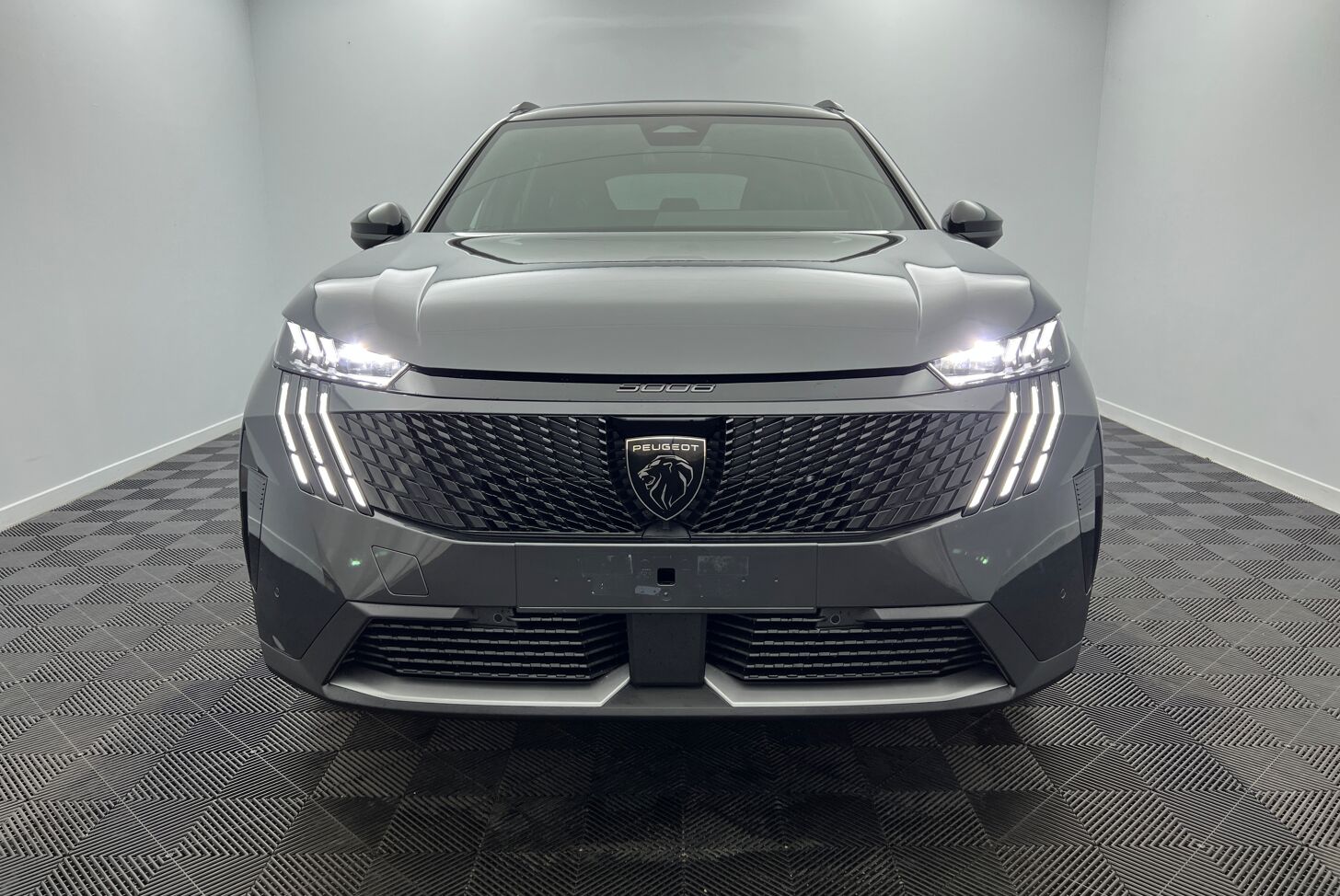 PEUGEOT 5008 SUV Hybride Essence