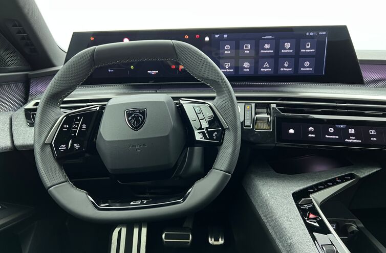 PEUGEOT 5008 SUV Hybride Essence