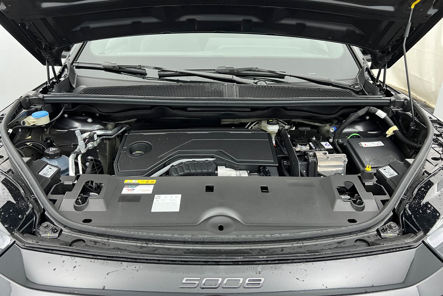 PEUGEOT 5008 SUV Hybride Essence