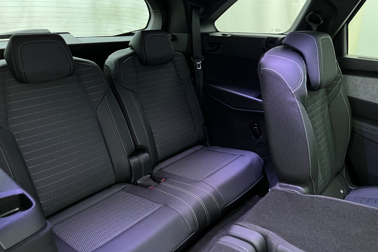 PEUGEOT 5008 SUV Hybride Essence