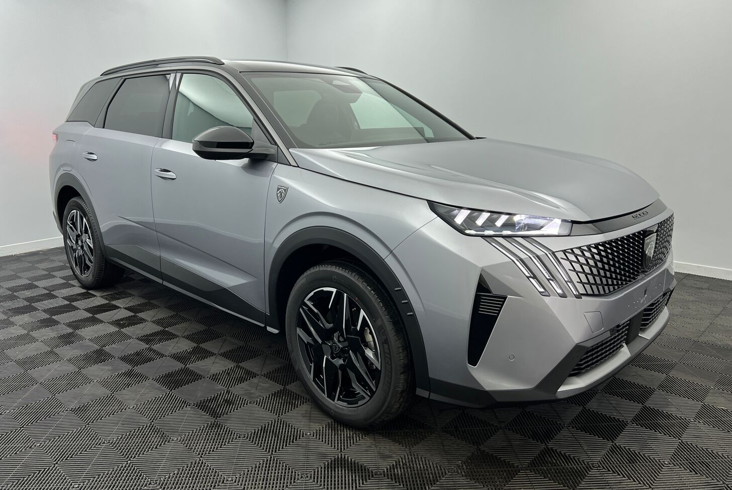 PEUGEOT 5008 SUV Hybride Essence