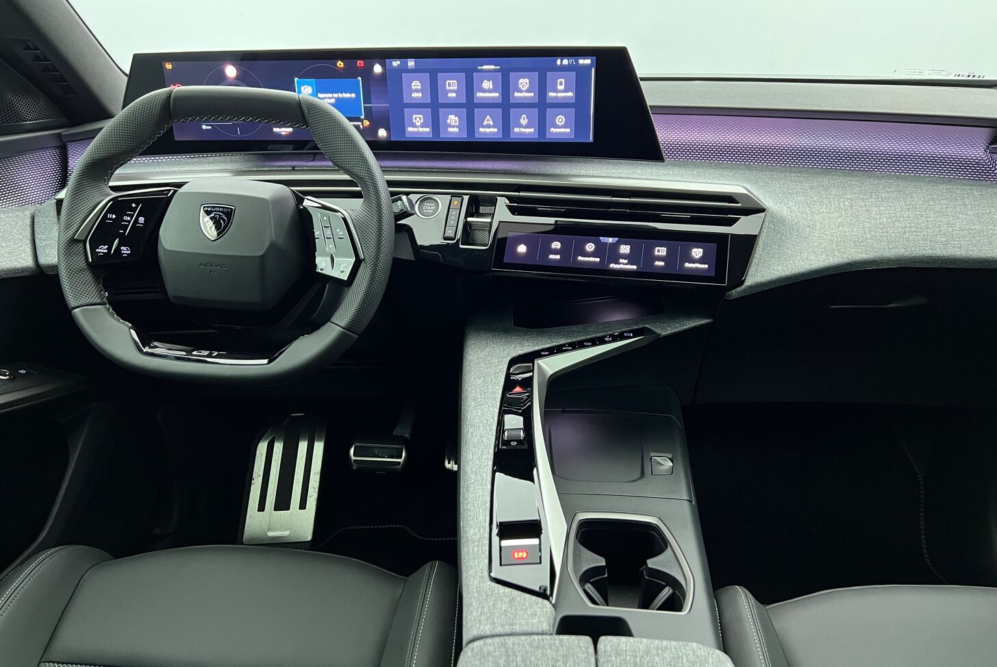 PEUGEOT 5008 SUV Hybride Essence