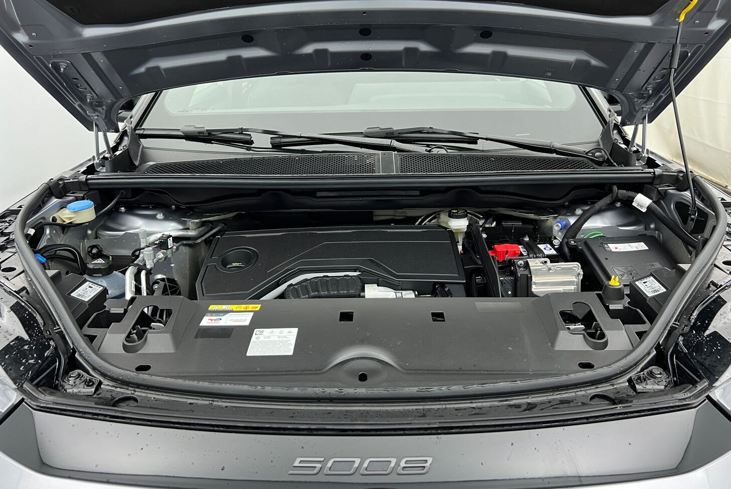 PEUGEOT 5008 SUV Hybride Essence