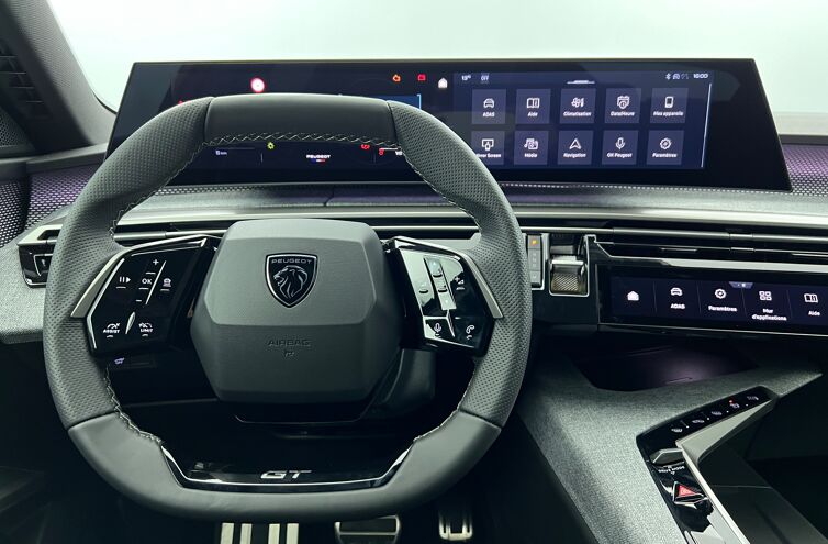 PEUGEOT 5008 SUV Hybride Essence