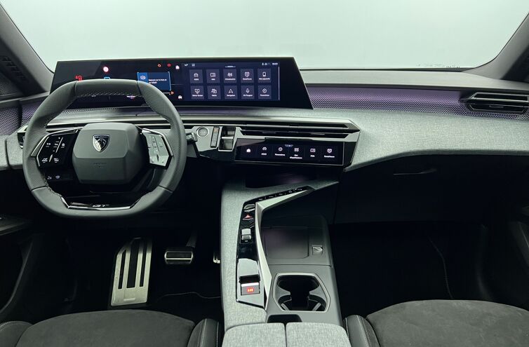 PEUGEOT 5008 SUV Hybride Essence