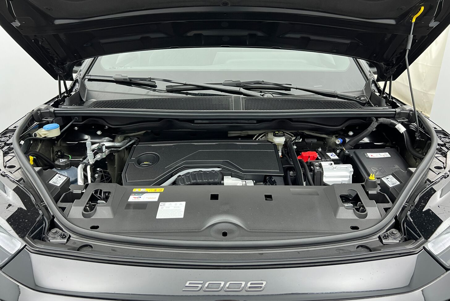 PEUGEOT 5008 SUV Hybride Essence