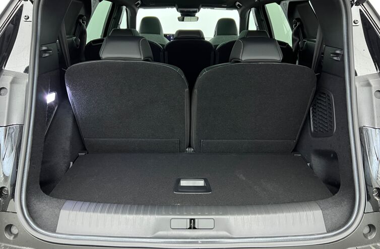 PEUGEOT 5008 SUV Hybride Essence