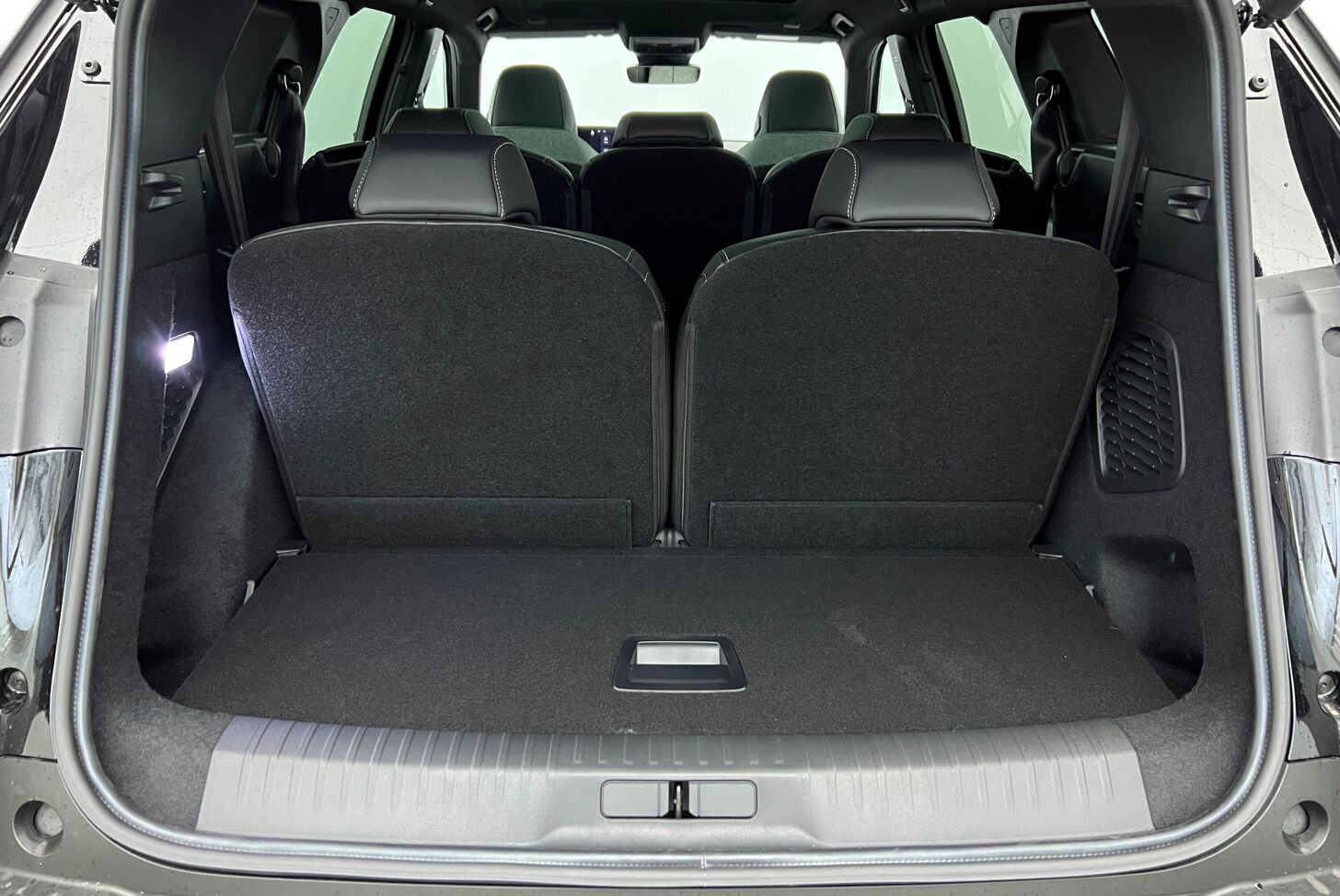 PEUGEOT 5008 SUV Hybride Essence