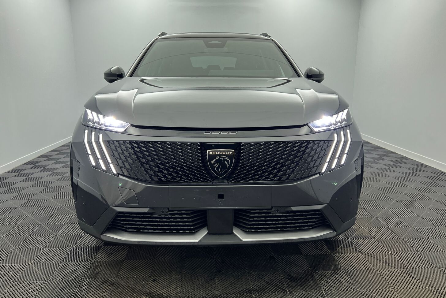 PEUGEOT 5008 SUV Hybride Essence