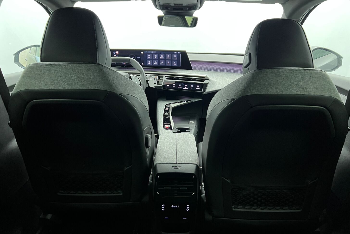 PEUGEOT 5008 SUV Hybride Essence