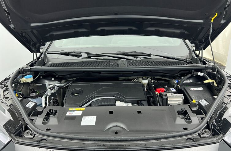PEUGEOT 5008 SUV Hybride Essence
