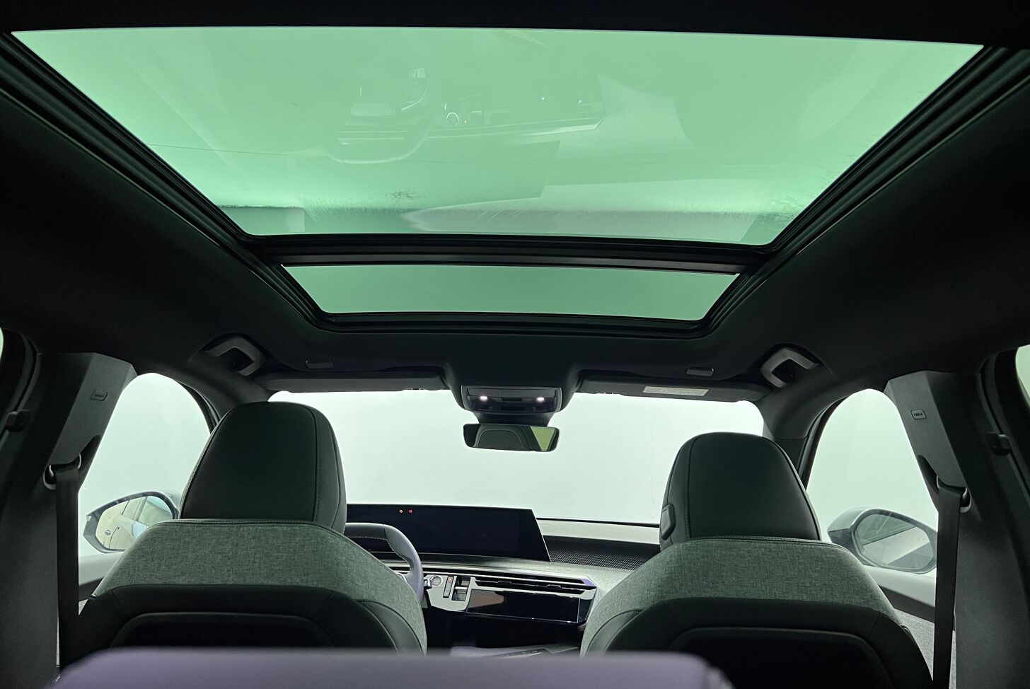 PEUGEOT 5008 SUV Hybride Essence