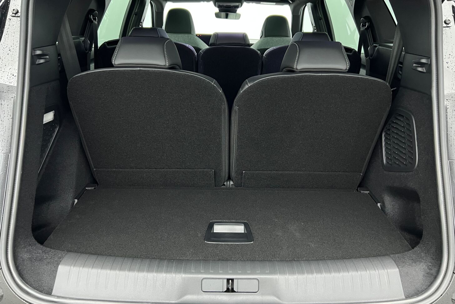 PEUGEOT 5008 SUV Hybride Essence