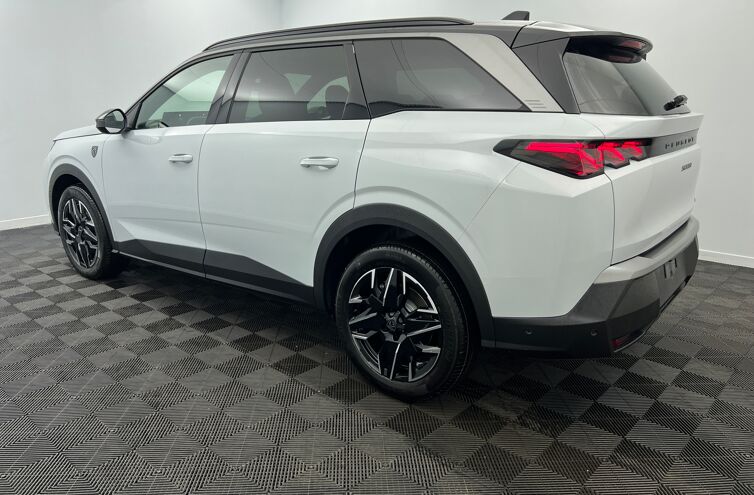 PEUGEOT 5008 SUV Hybride Essence