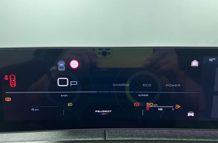 PEUGEOT 5008 SUV Hybride Essence