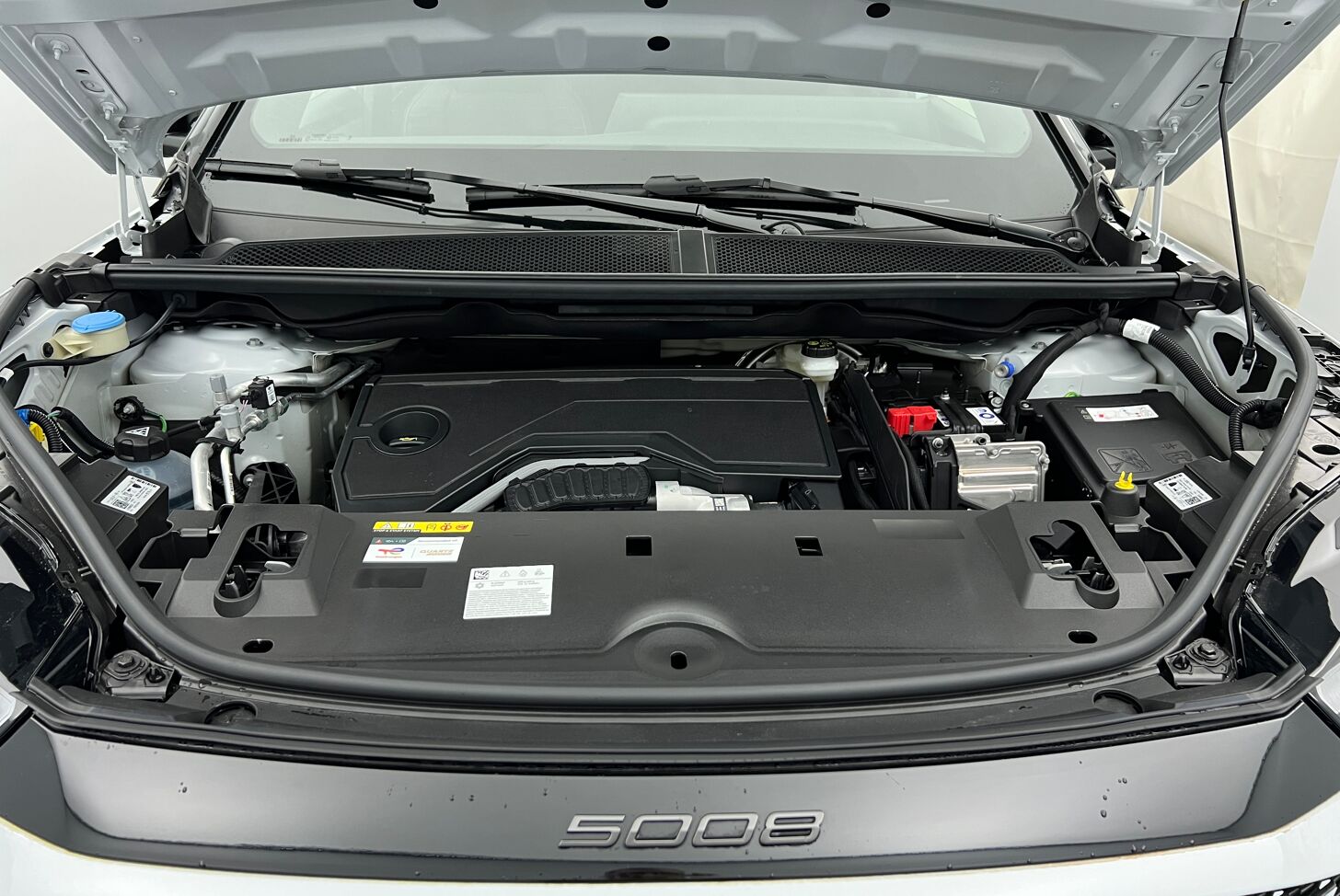 PEUGEOT 5008 SUV Hybride Essence