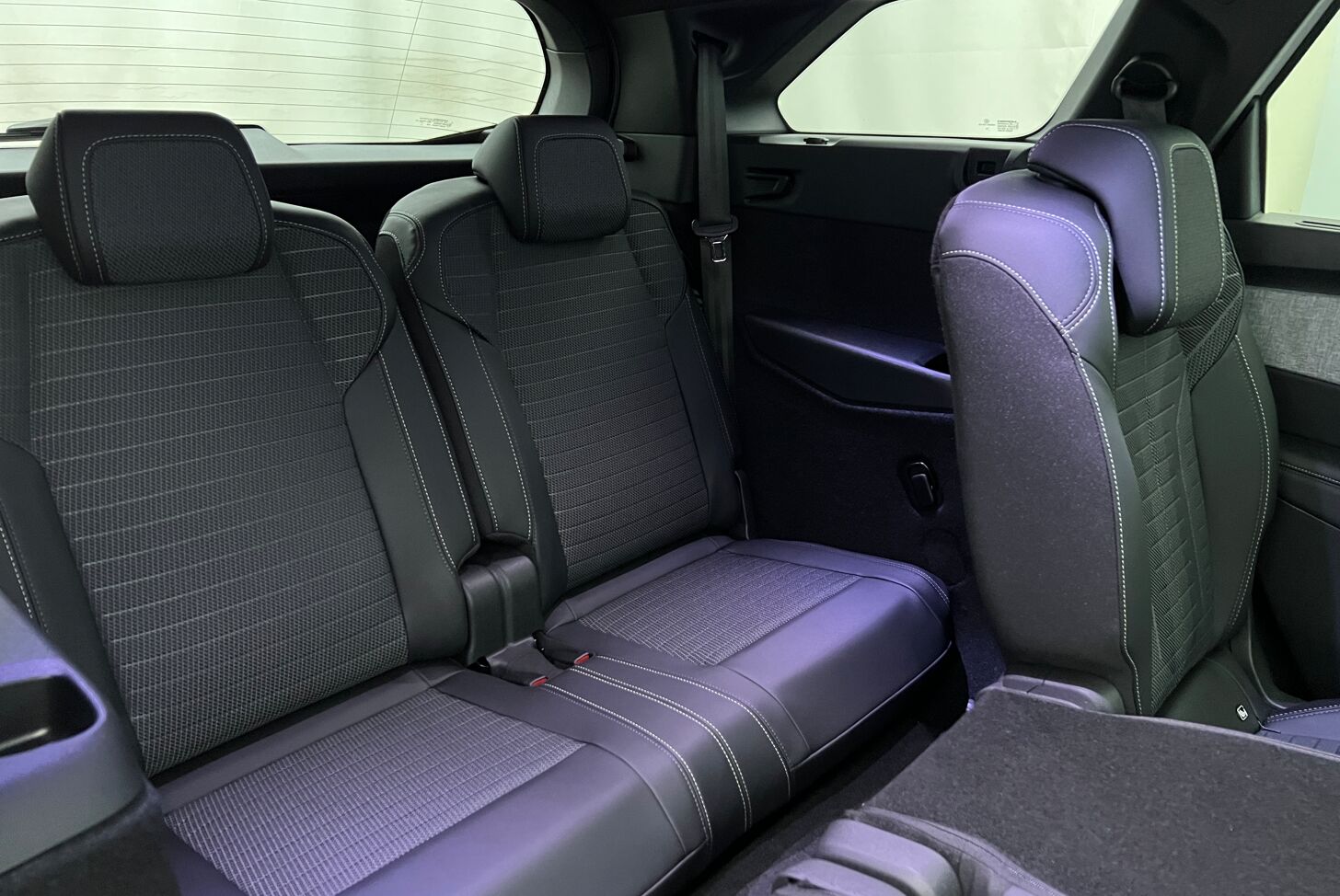 PEUGEOT 5008 SUV Hybride Essence