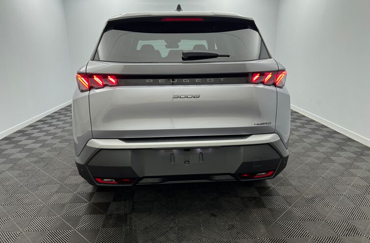 PEUGEOT 5008 SUV Hybride Essence