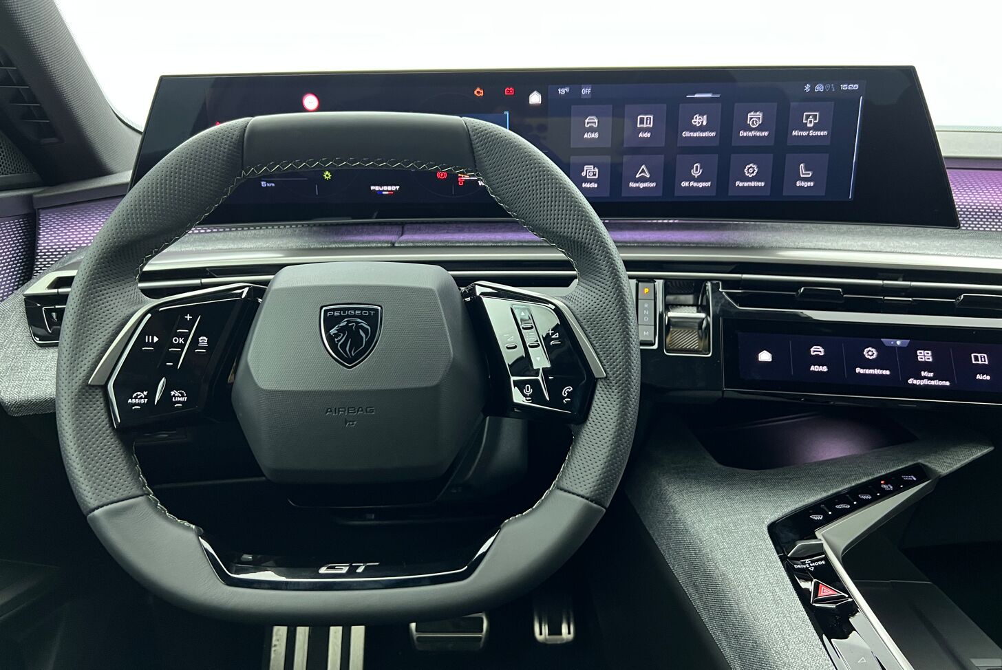 PEUGEOT 5008 SUV Hybride Essence