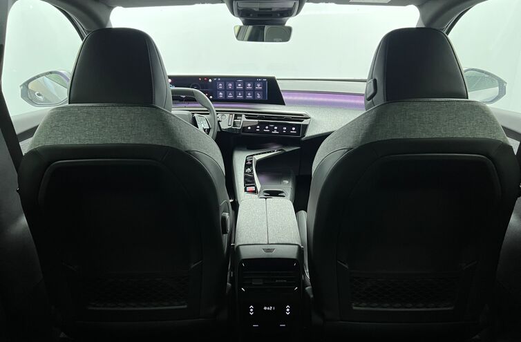 PEUGEOT 5008 SUV Hybride Essence