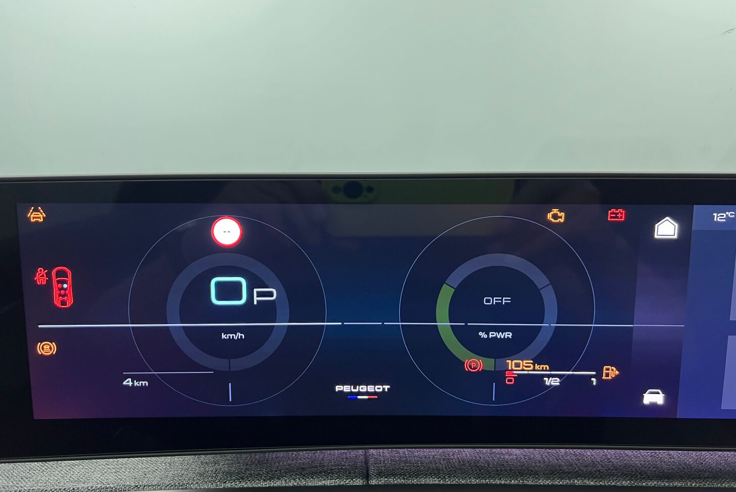 PEUGEOT 5008 SUV Hybride Essence