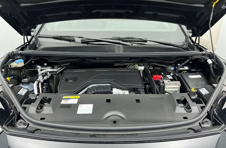 PEUGEOT 5008 SUV Hybride Essence