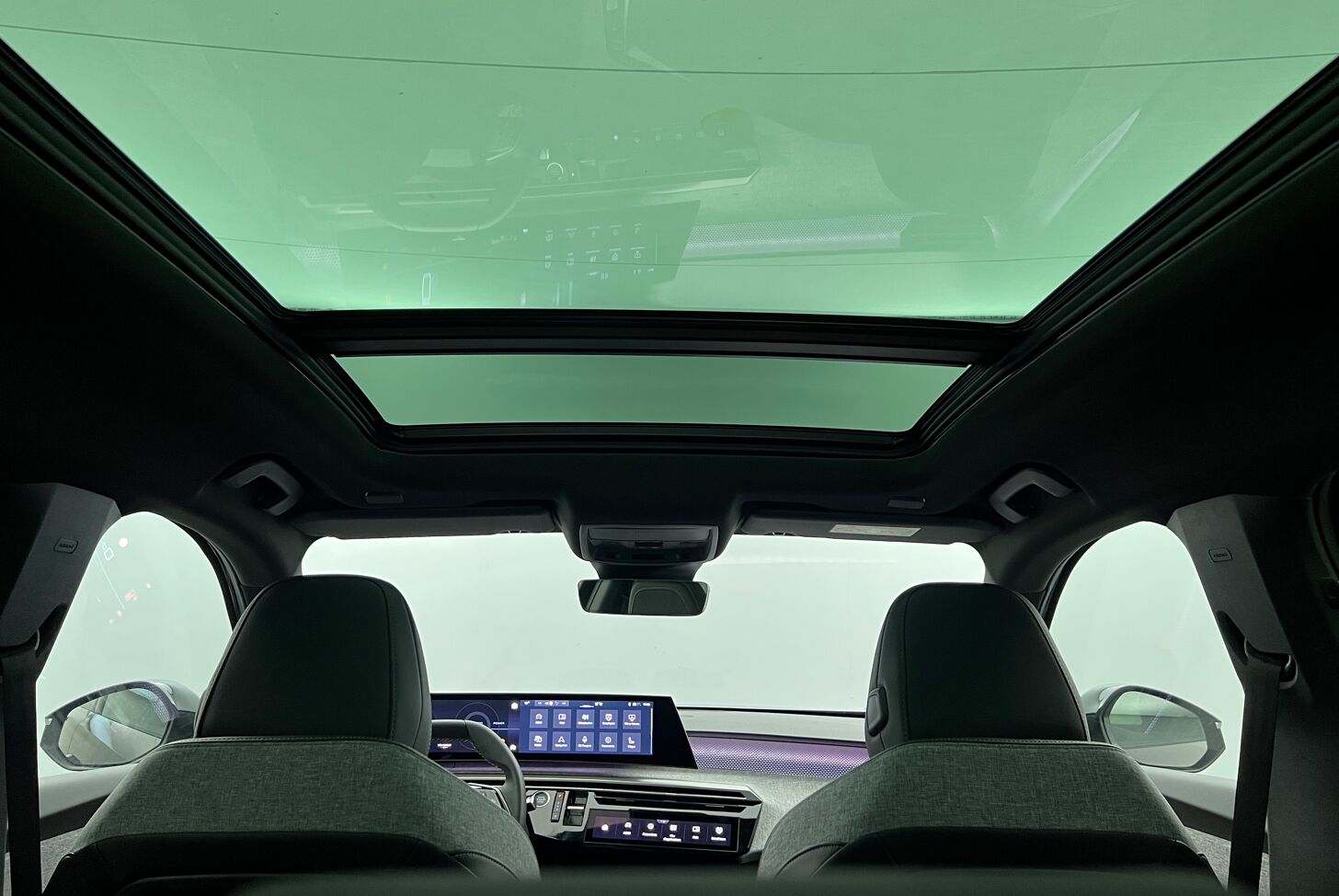 PEUGEOT 5008 SUV Hybride Essence