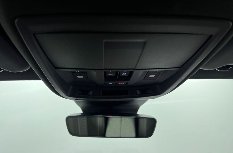 PEUGEOT 5008 SUV Hybride Essence