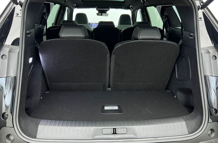 PEUGEOT 5008 SUV Hybride Essence