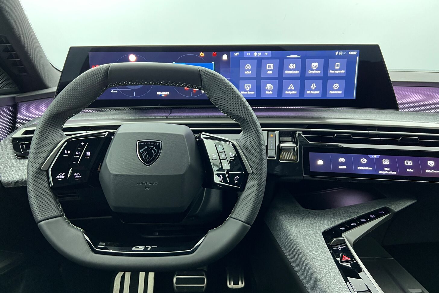 PEUGEOT 5008 SUV Hybride Essence