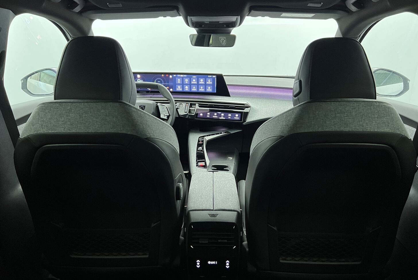 PEUGEOT 5008 SUV Hybride Essence