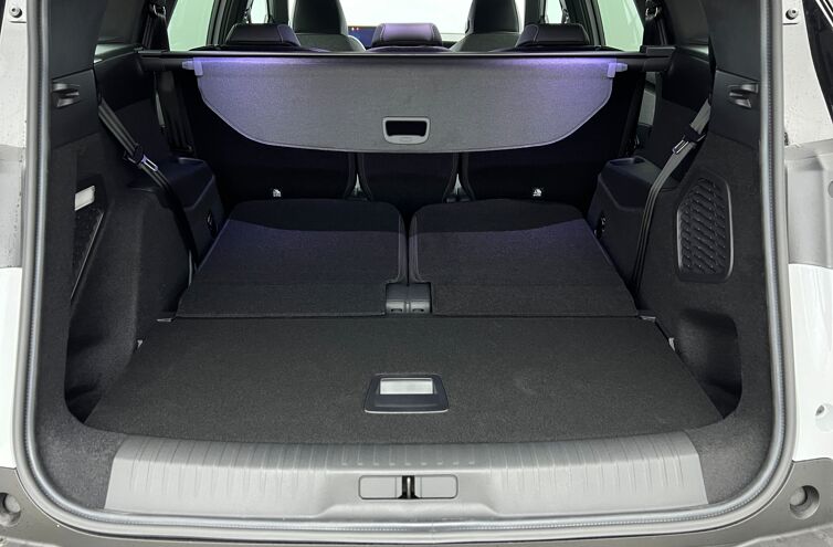 PEUGEOT 5008 SUV Hybride Essence