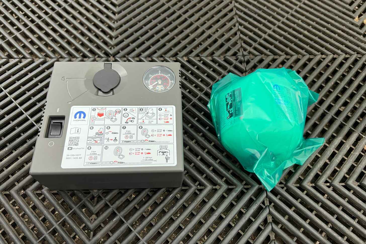 PEUGEOT 5008 SUV Hybride Essence