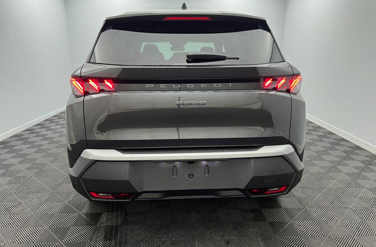 PEUGEOT 5008 SUV Hybride Essence
